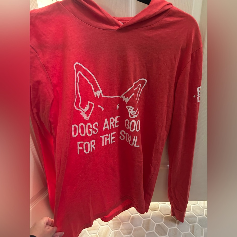 NWNT Long Sleeve Pullover Hooded Tee Dog lover